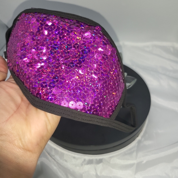 Bundle Steal of a deal Face Masks-Bling, Rainbow 🌈 - Picture 5 of 8